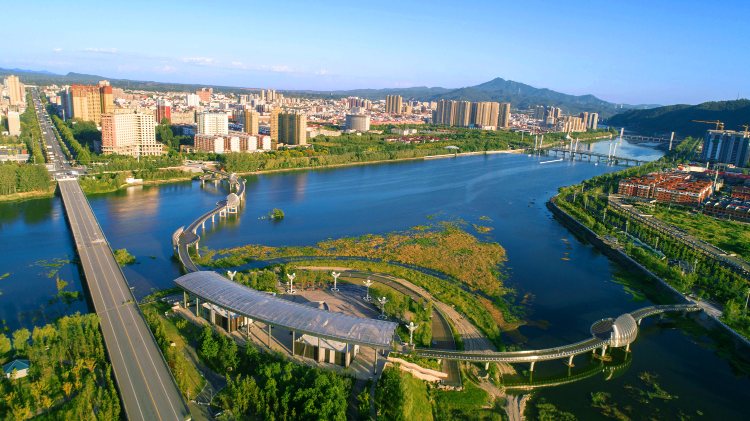 西峽鸛河生態(tài)文化園建設(shè)工程.jpg